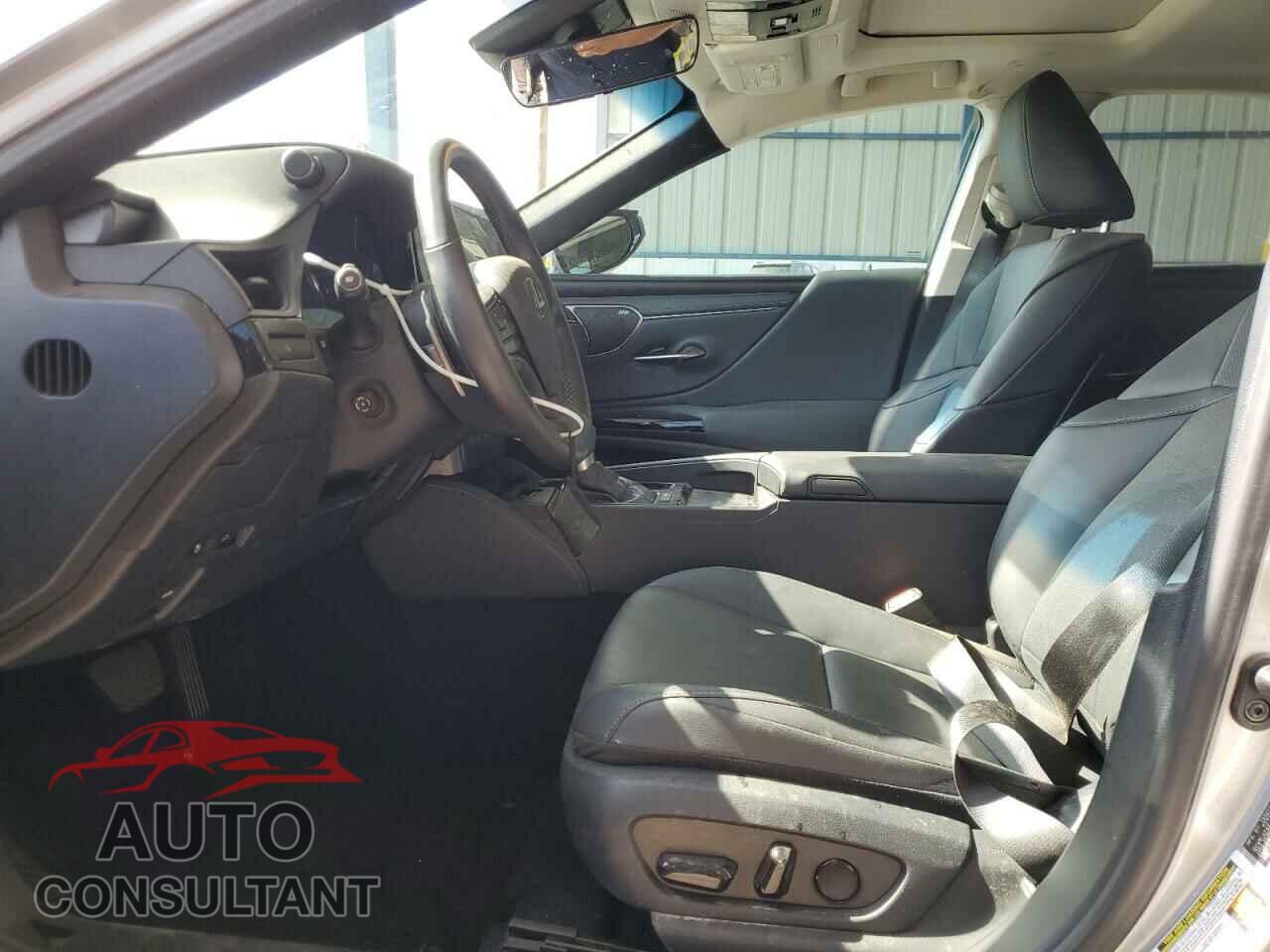 LEXUS ES300 2024 - 58ADA1C19RU046185