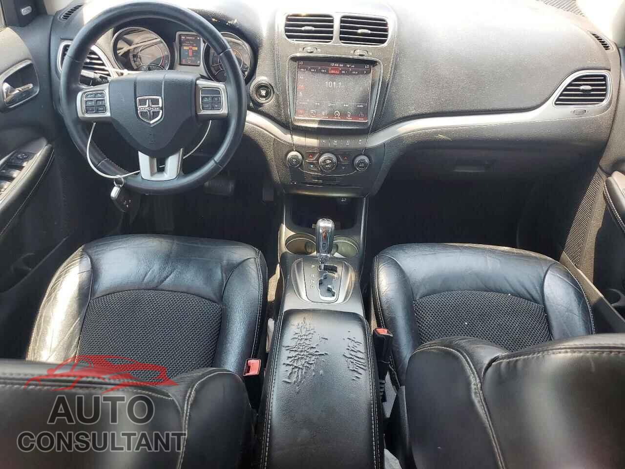 DODGE JOURNEY 2015 - 3C4PDCGG4FT525825