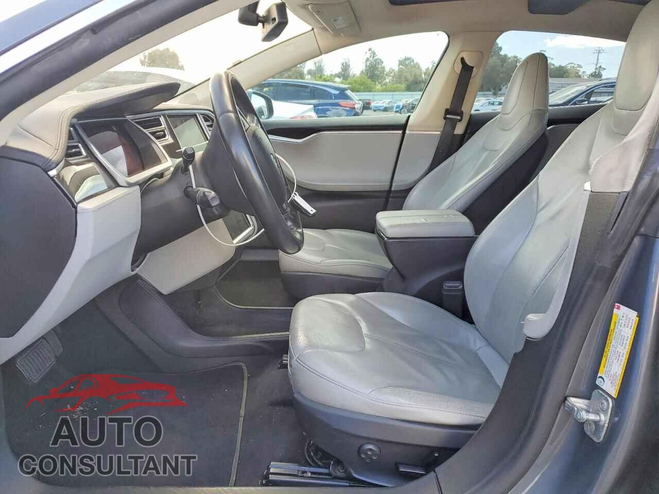 TESLA MODEL S 2013 - 5YJSA1CN5DFP17892