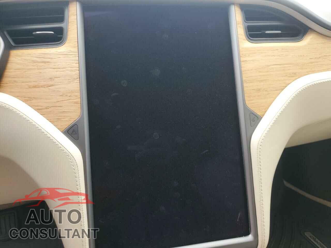 TESLA MODEL S 2018 - 5YJSA1E29JF296905