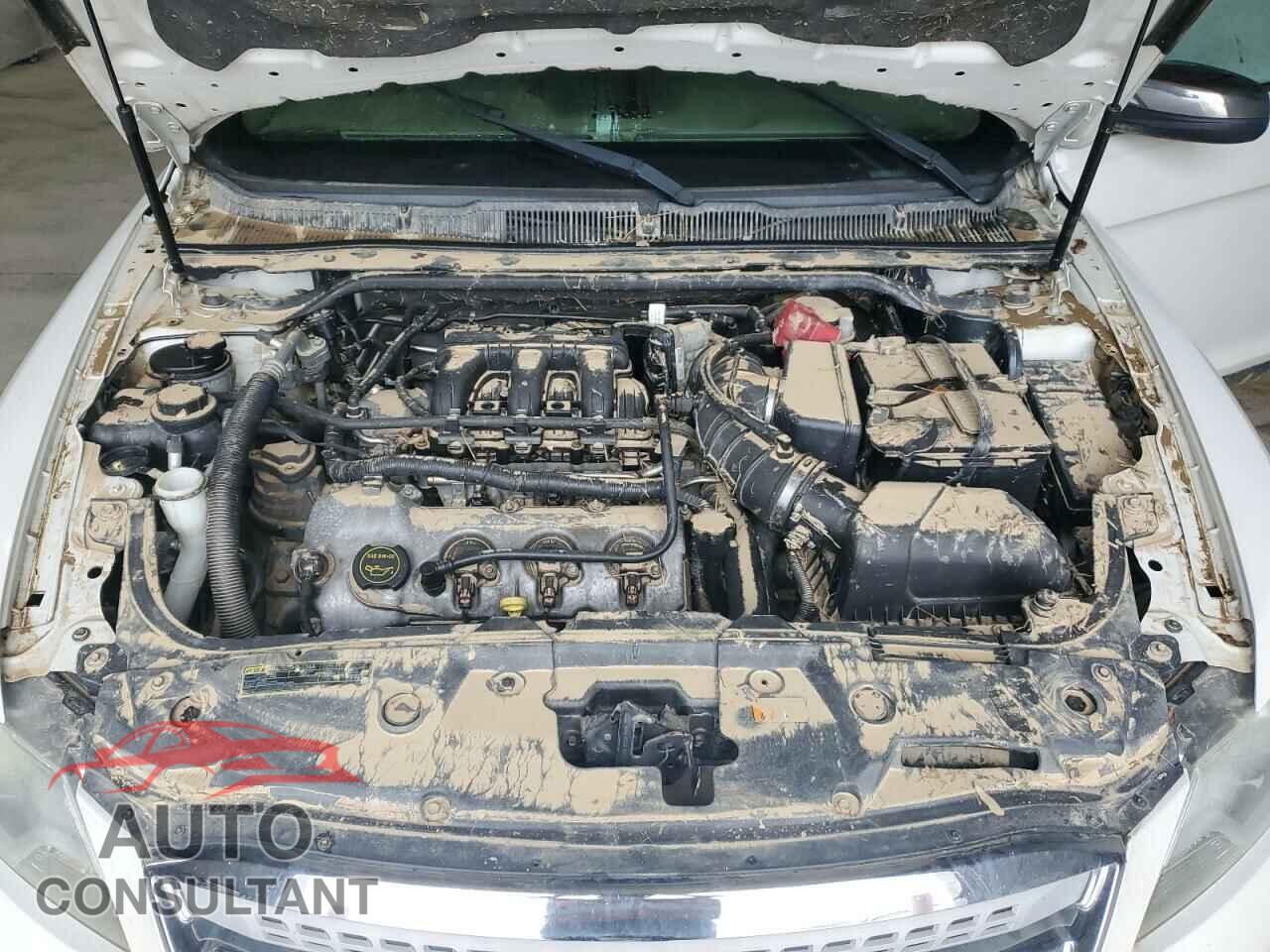 FORD TAURUS 2010 - 1FAHP2FW8AG117507