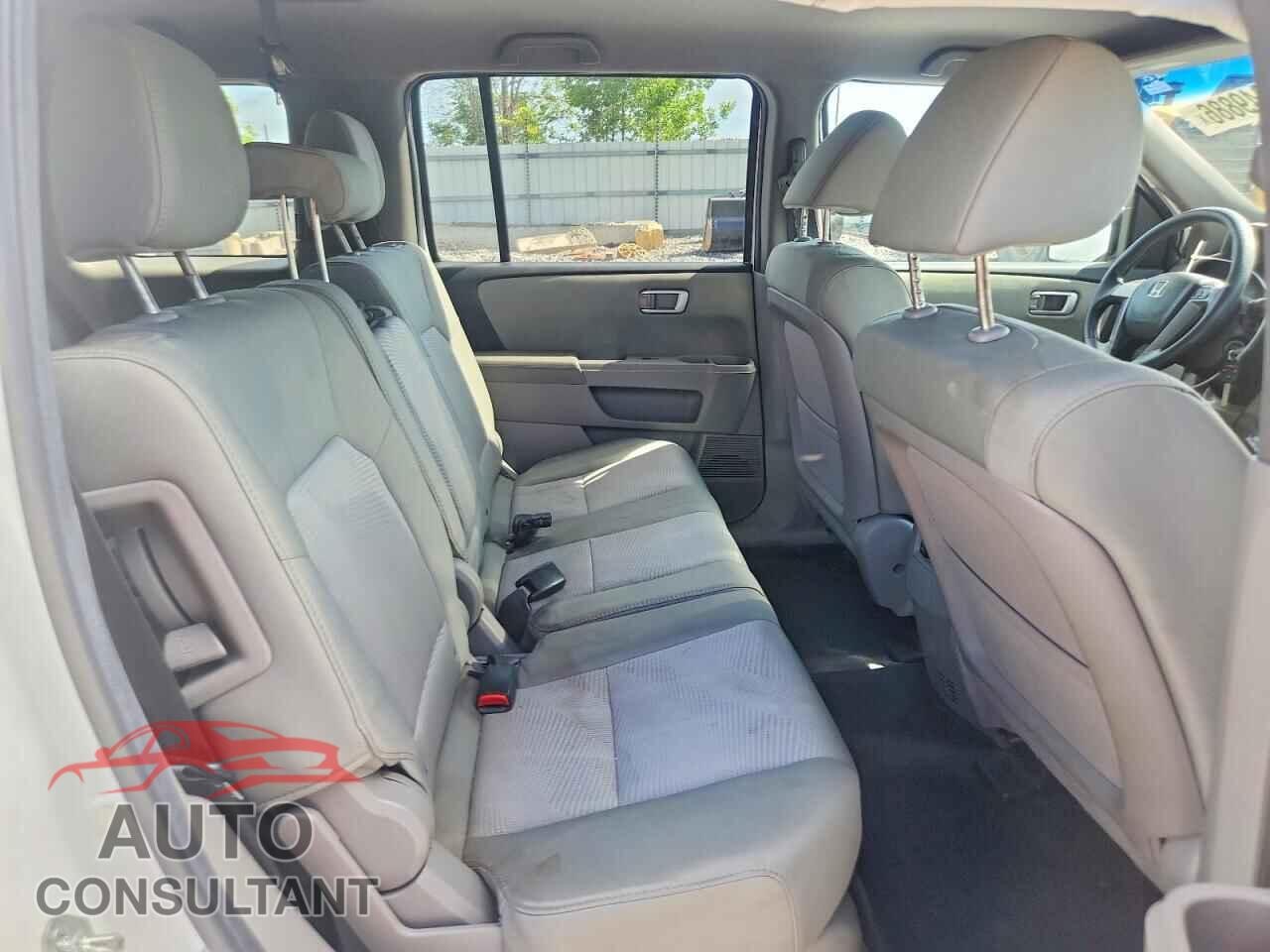HONDA PILOT 2012 - 5FNYF4H20CB082641