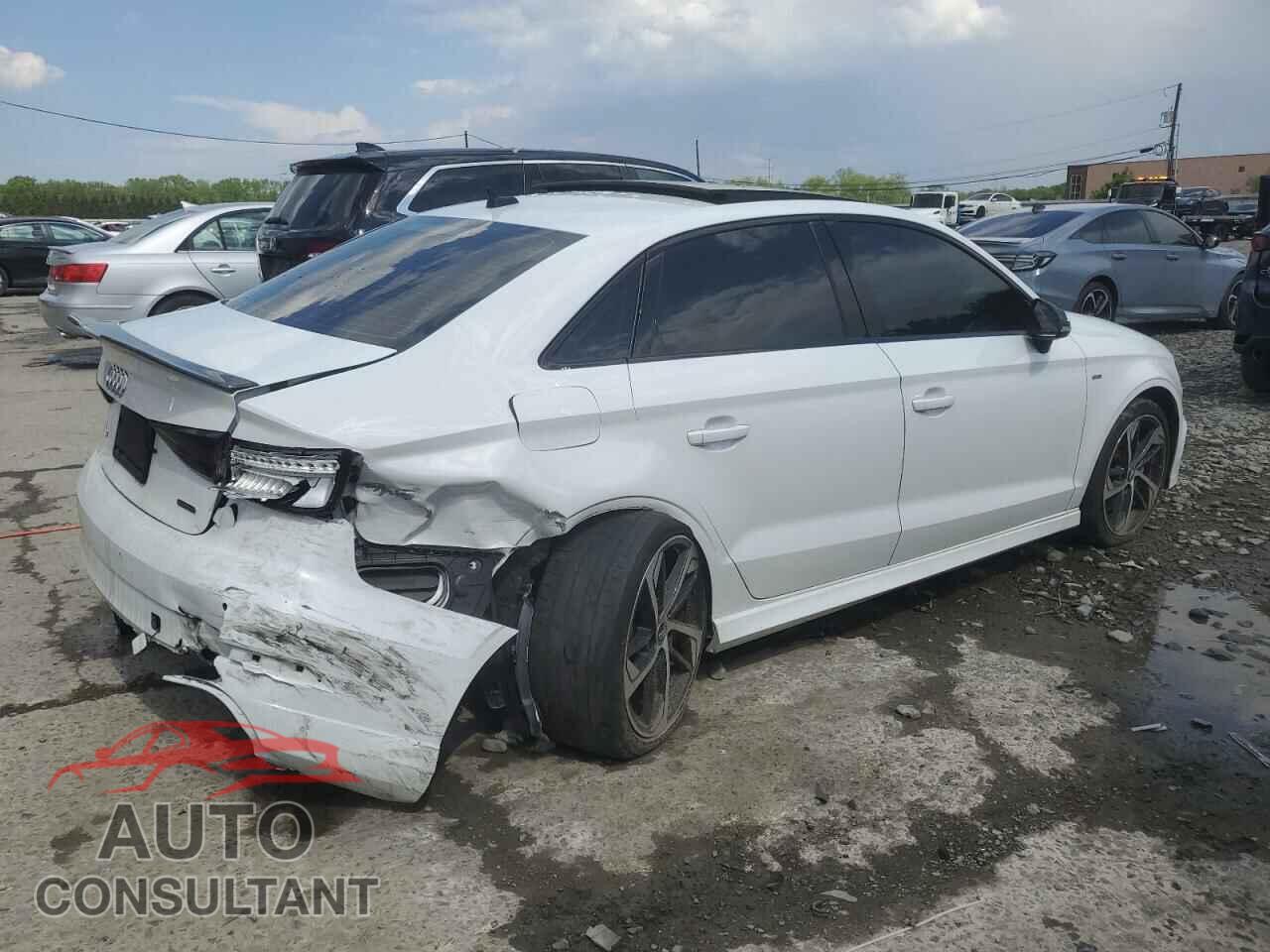AUDI A3 2020 - WAUBEGFF7LA094209