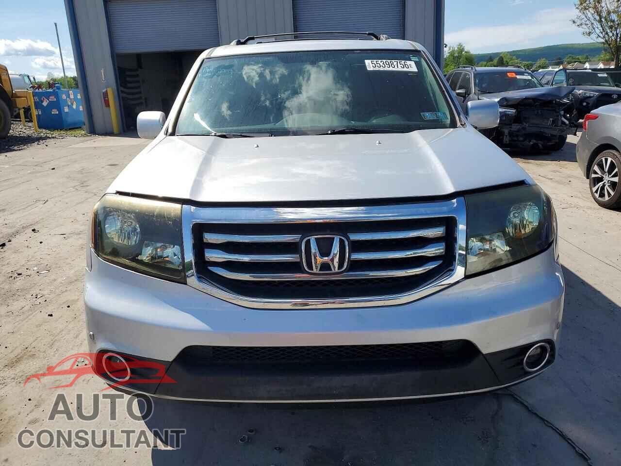 HONDA PILOT 2013 - 5FNYF4H99DB083009