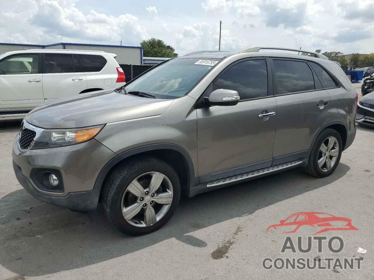 KIA SORENTO 2012 - 5XYKU4A21CG294334