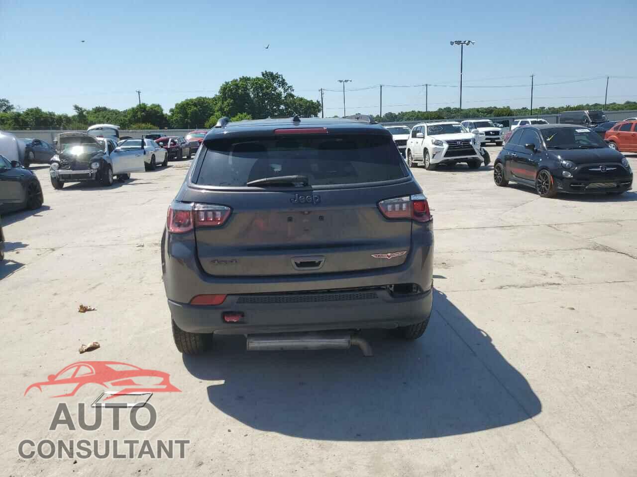 JEEP COMPASS 2019 - 3C4NJDDB0KT744693