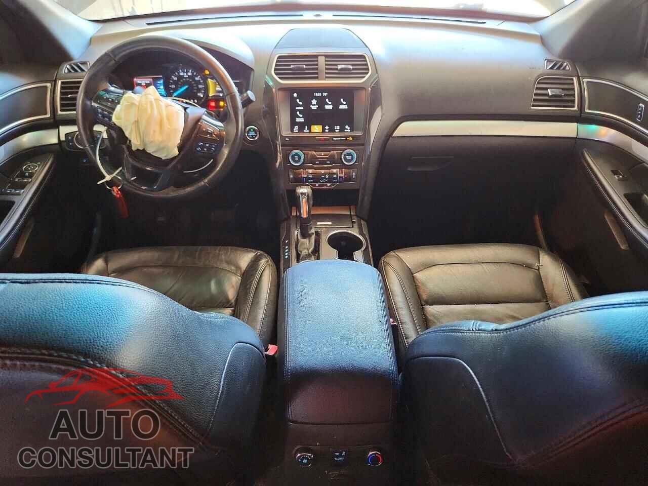 FORD EXPLORER 2017 - 1FM5K8D8XHGA98628