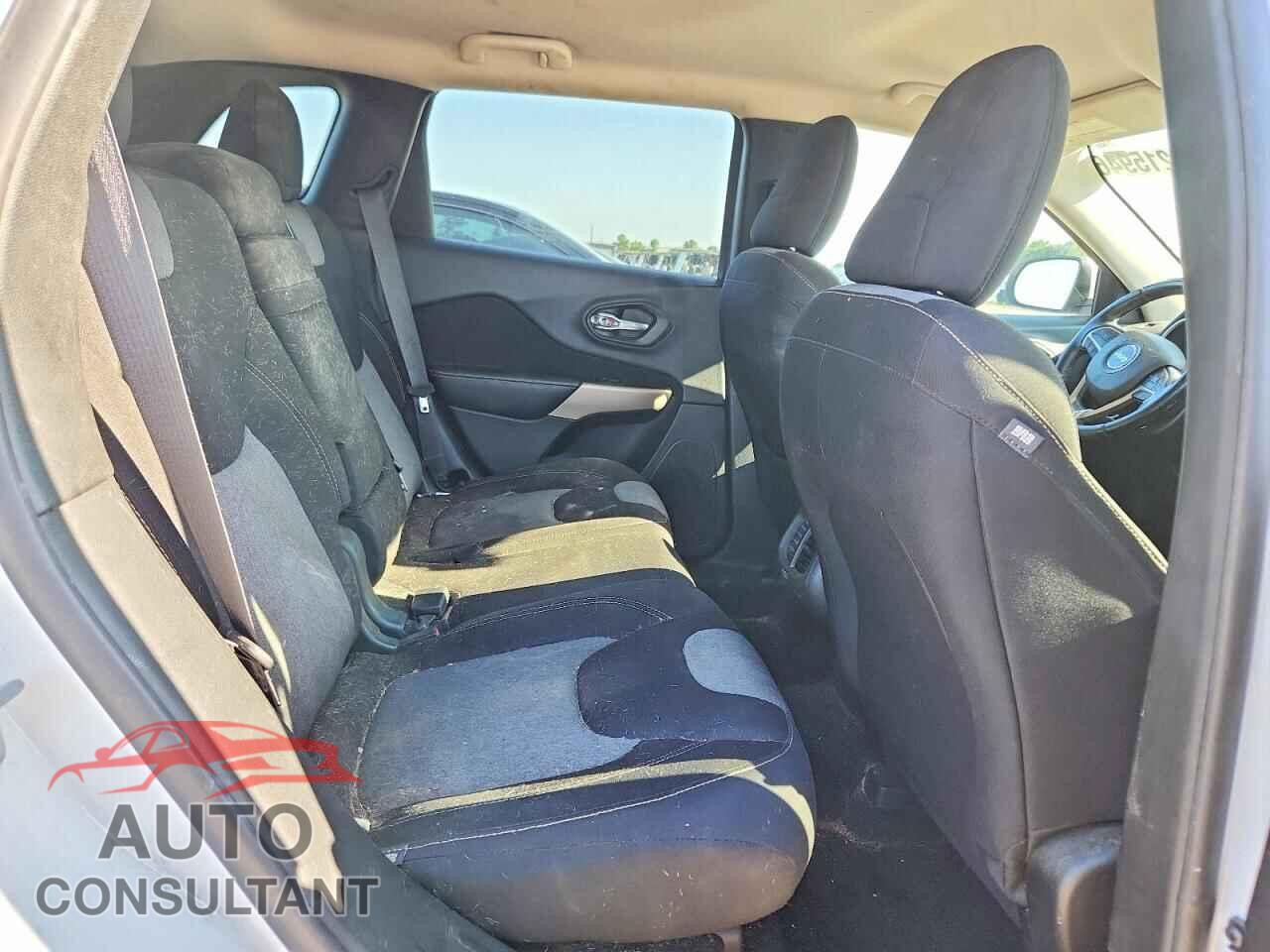 JEEP CHEROKEE 2018 - 1C4PJLCB1JD537657