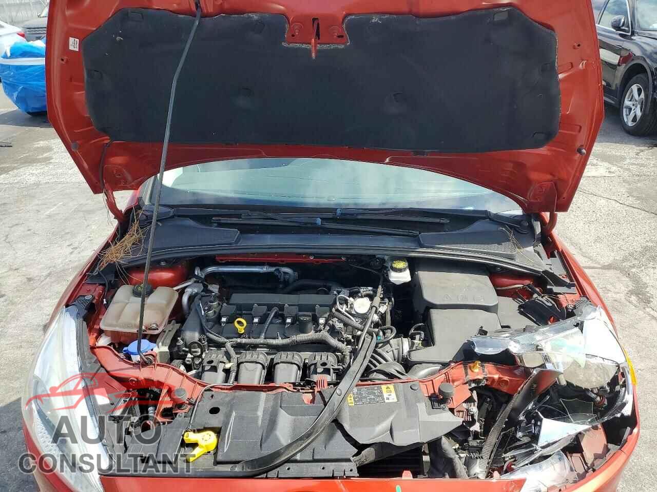 FORD FOCUS 2018 - 1FADP3K20JL322494