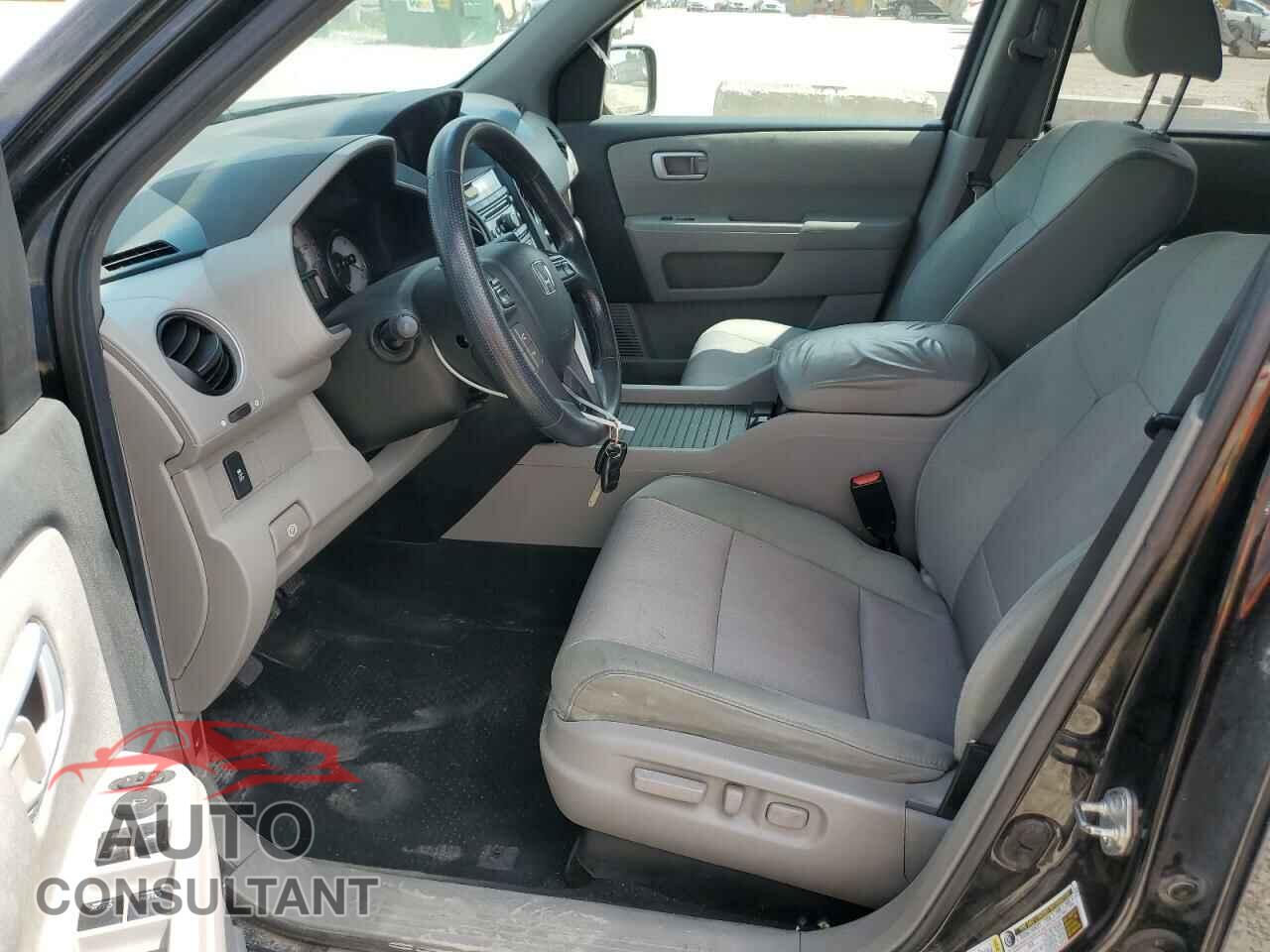 HONDA PILOT 2013 - 5FNYF4H45DB055910