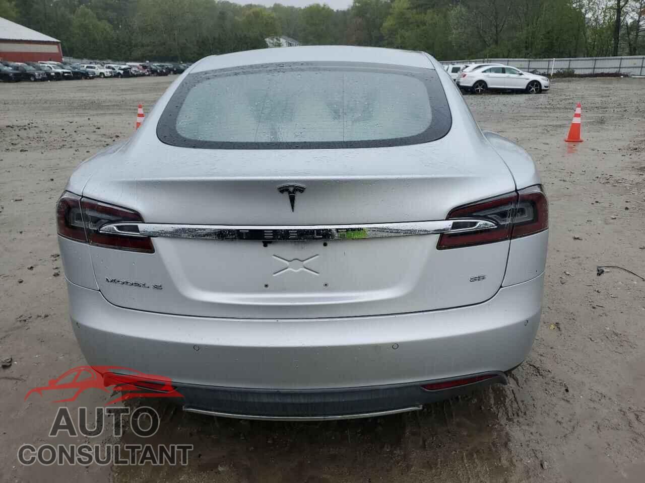 TESLA MODEL S 2014 - 5YJSA1H10EFP55828