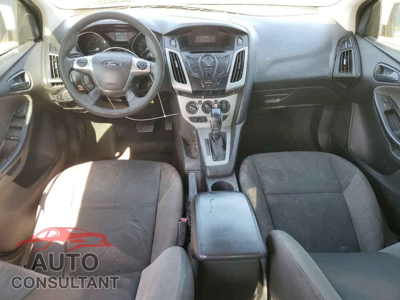 FORD FOCUS 2012 - 1FAHP3F27CL237117