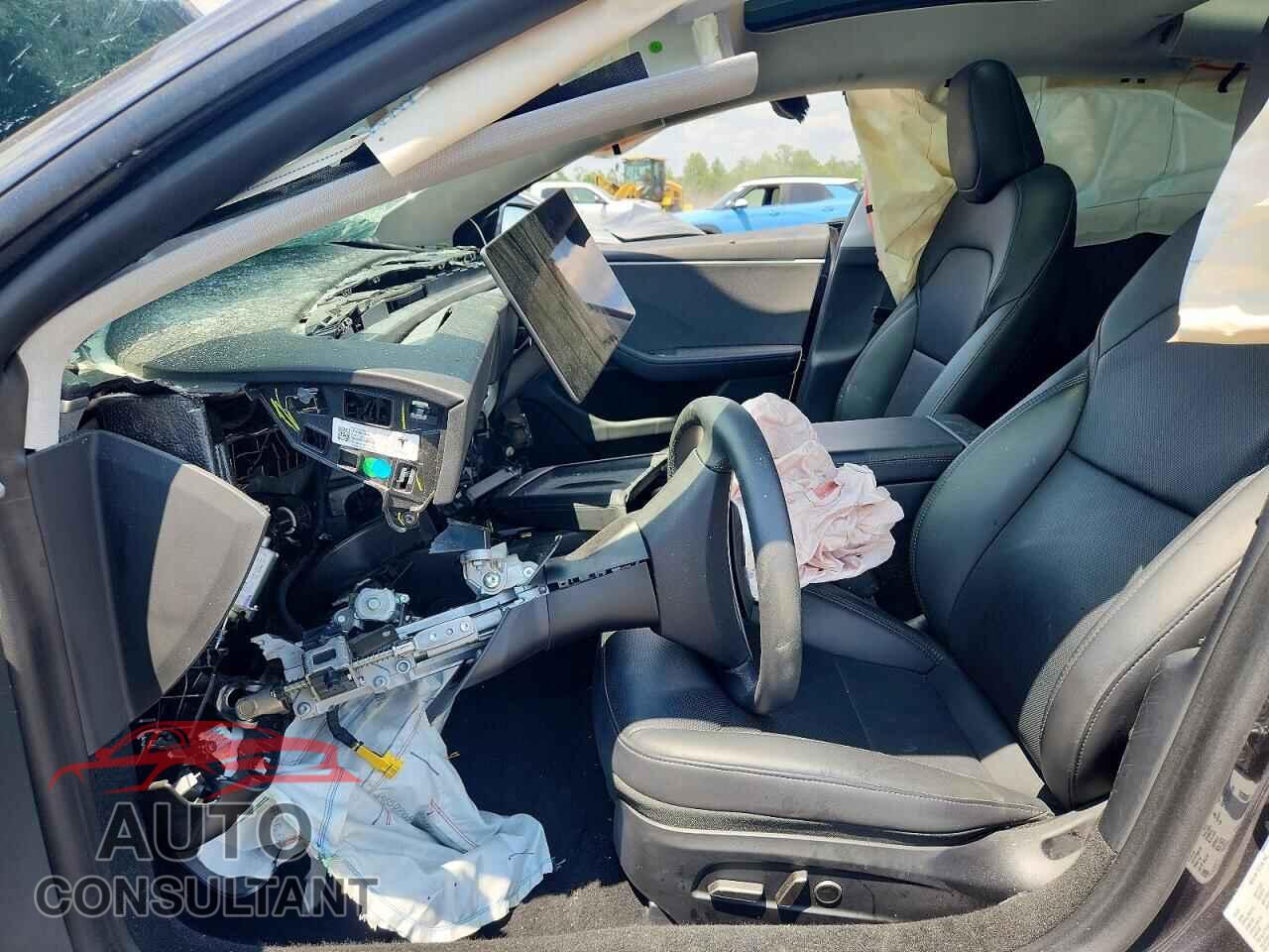TESLA MODEL 3 2024 - 5YJ3E1EA4RF749422