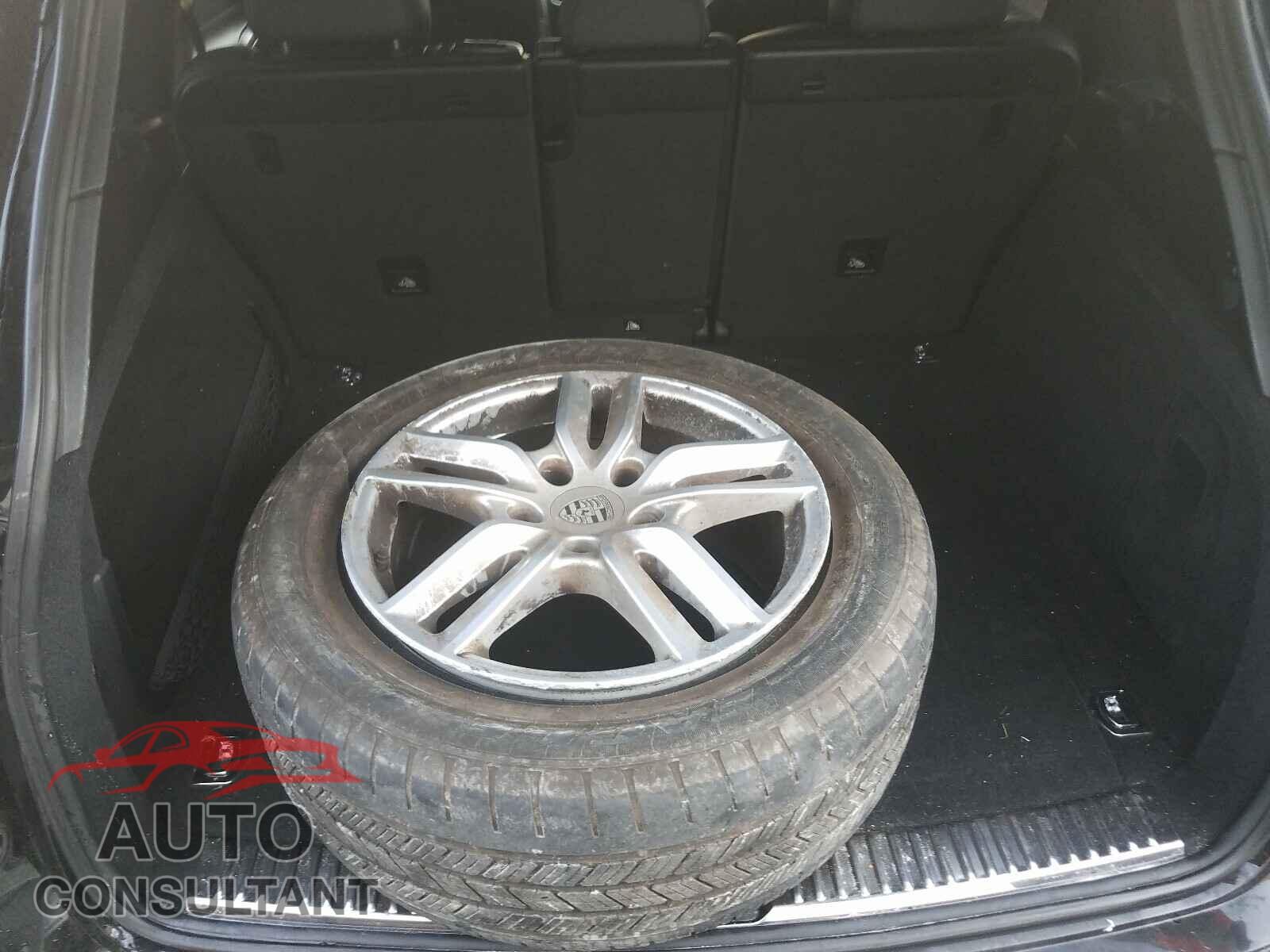 PORSCHE CAYENNE 2016 - WP1AA2A25GKA09478