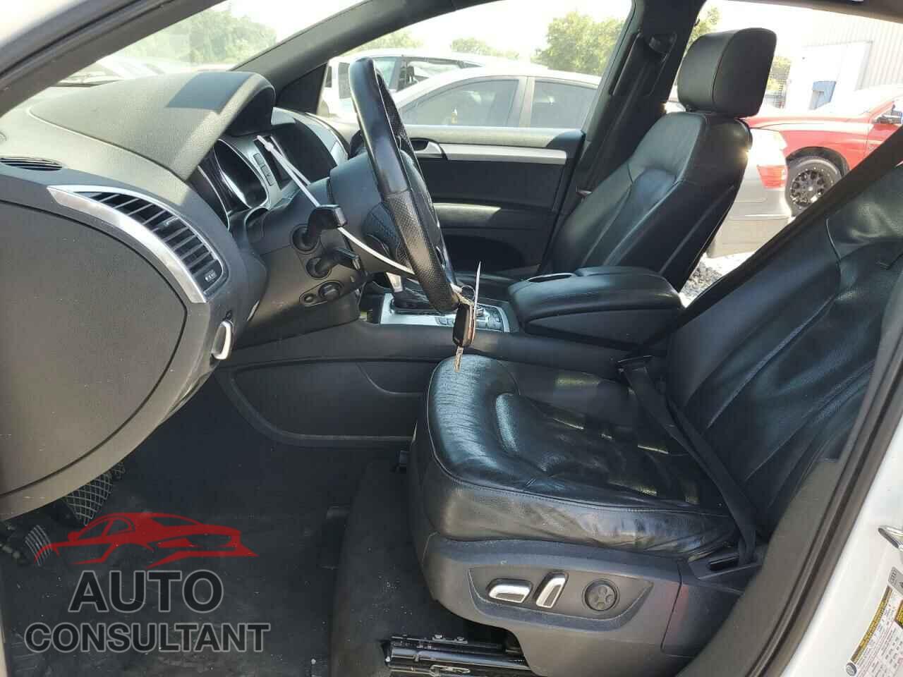 AUDI Q7 2015 - WA1WMAFE6FD008624