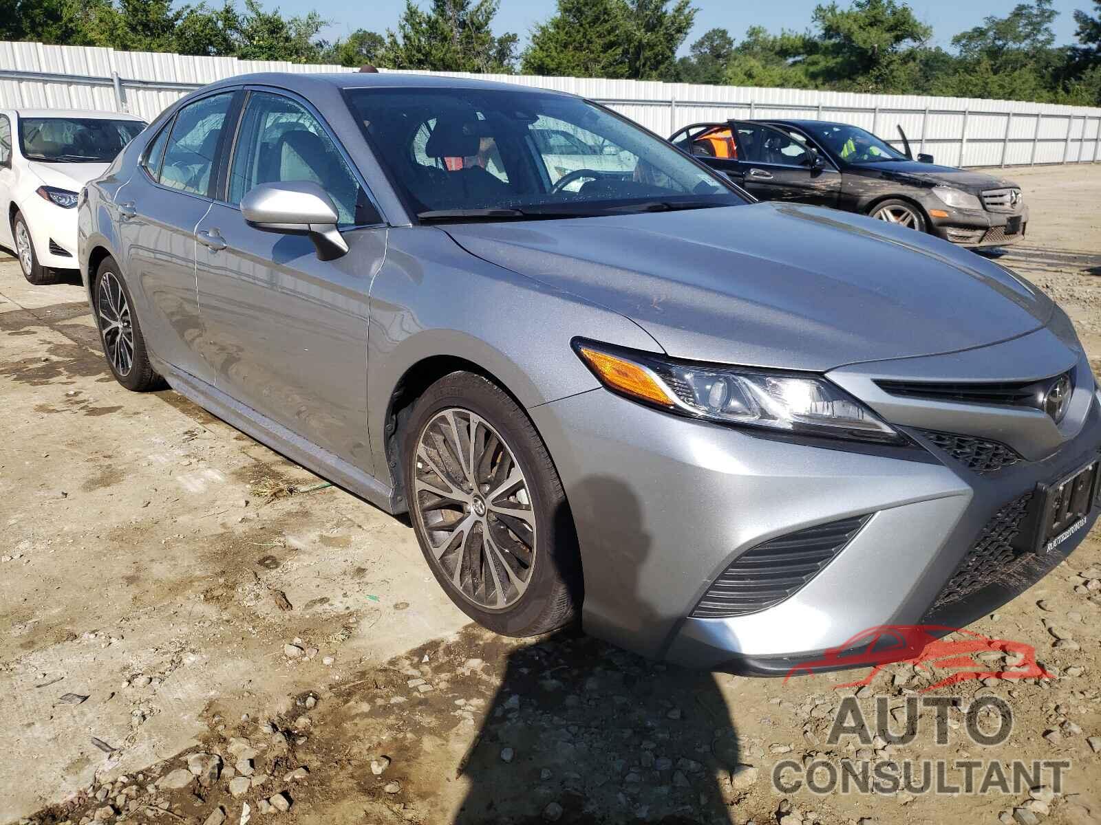 TOYOTA CAMRY 2019 - 4T1B11HK8KU720834