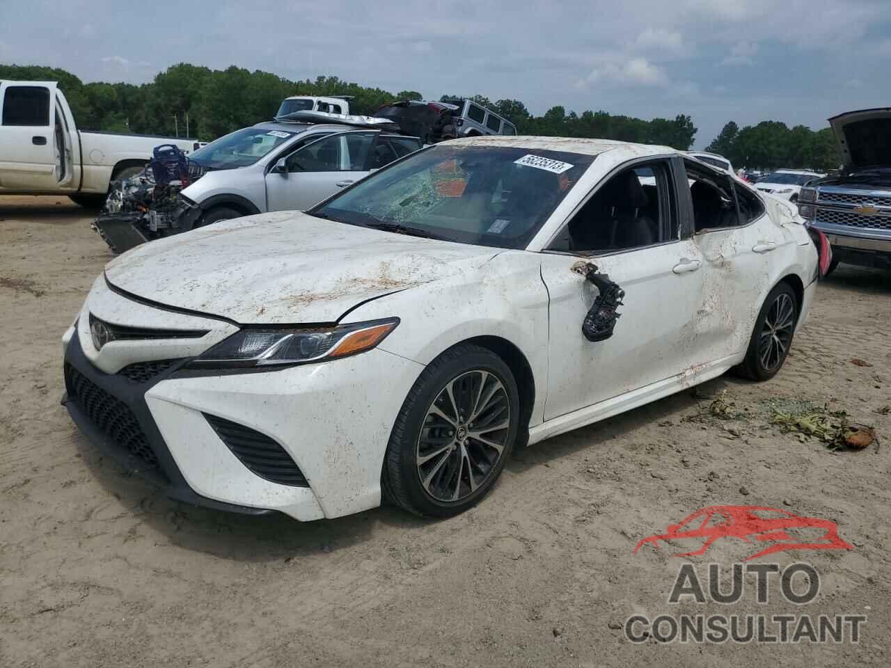 TOYOTA CAMRY 2018 - JTNB11HKXJ3017935