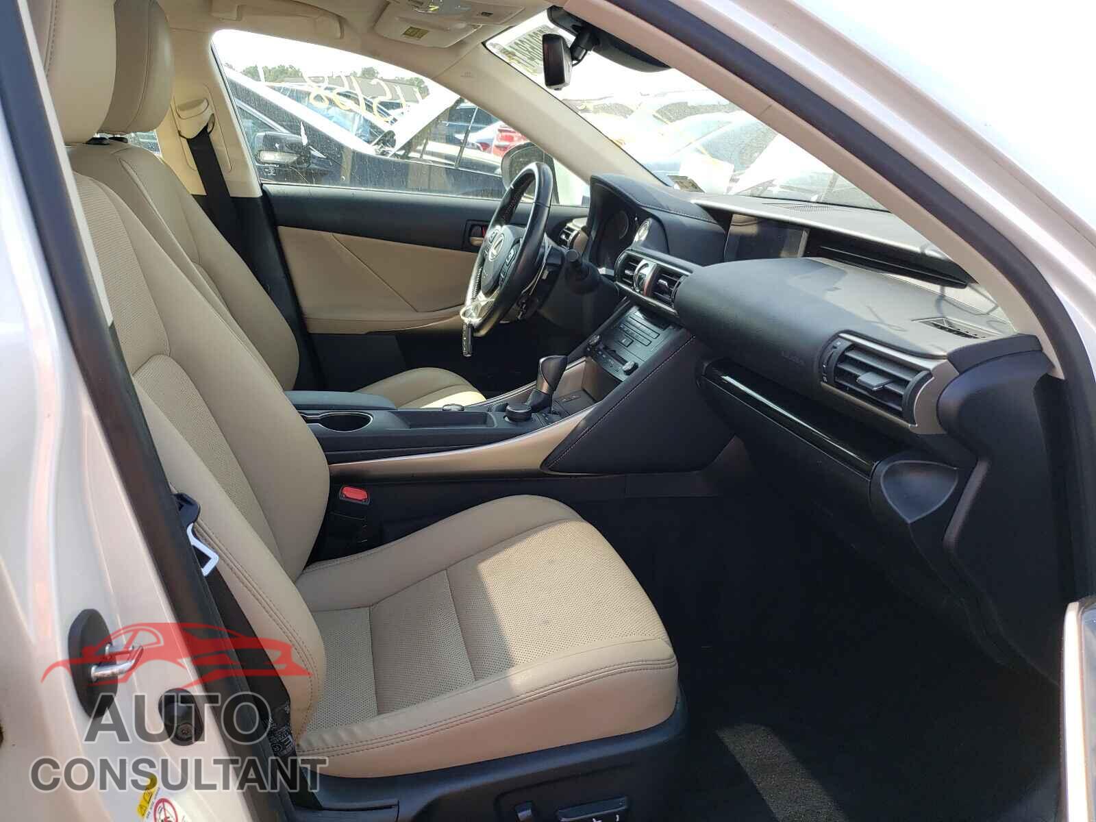 LEXUS IS 2017 - JTHCM1D27H5019256