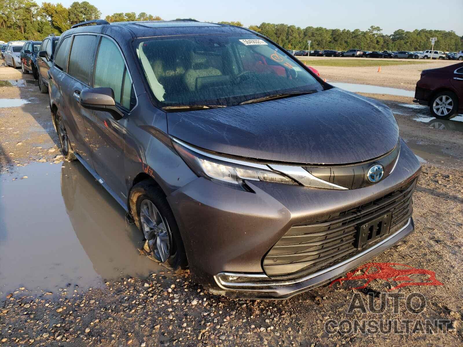 TOYOTA SIENNA 2021 - 5TDJRKEC1MS004229