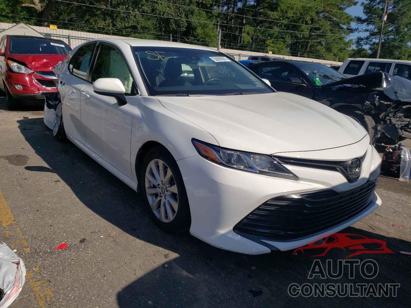 TOYOTA CAMRY 2018 - JTNB11HK4J3017221