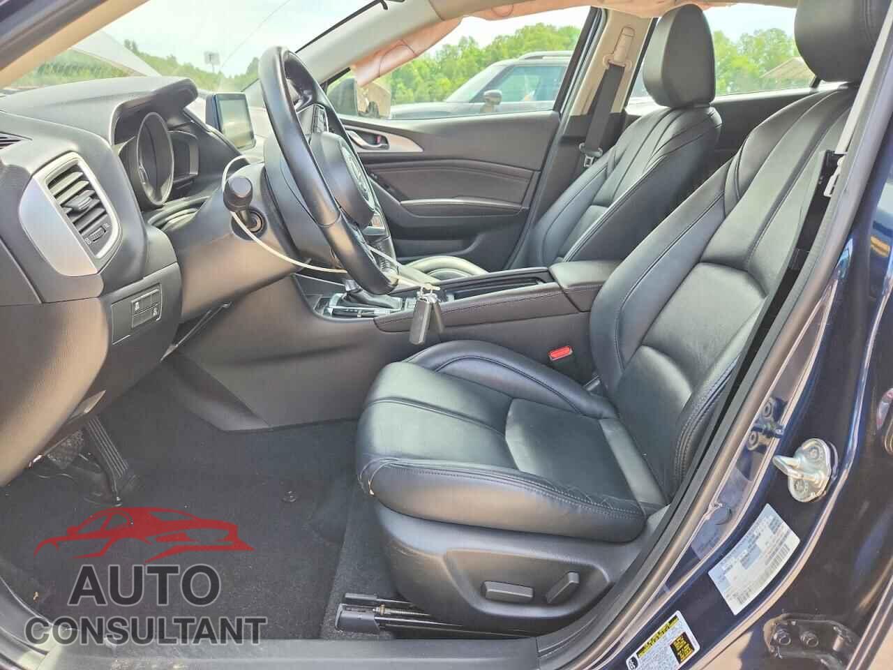 MAZDA 3 2017 - 3MZBN1L37HM145385