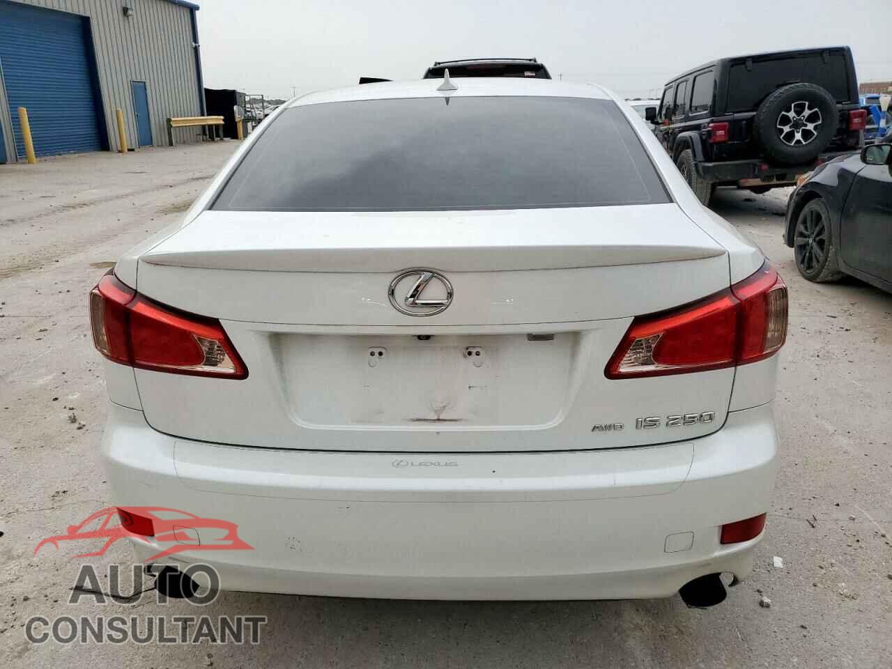LEXUS IS 2013 - JTHCF5C27D5063965