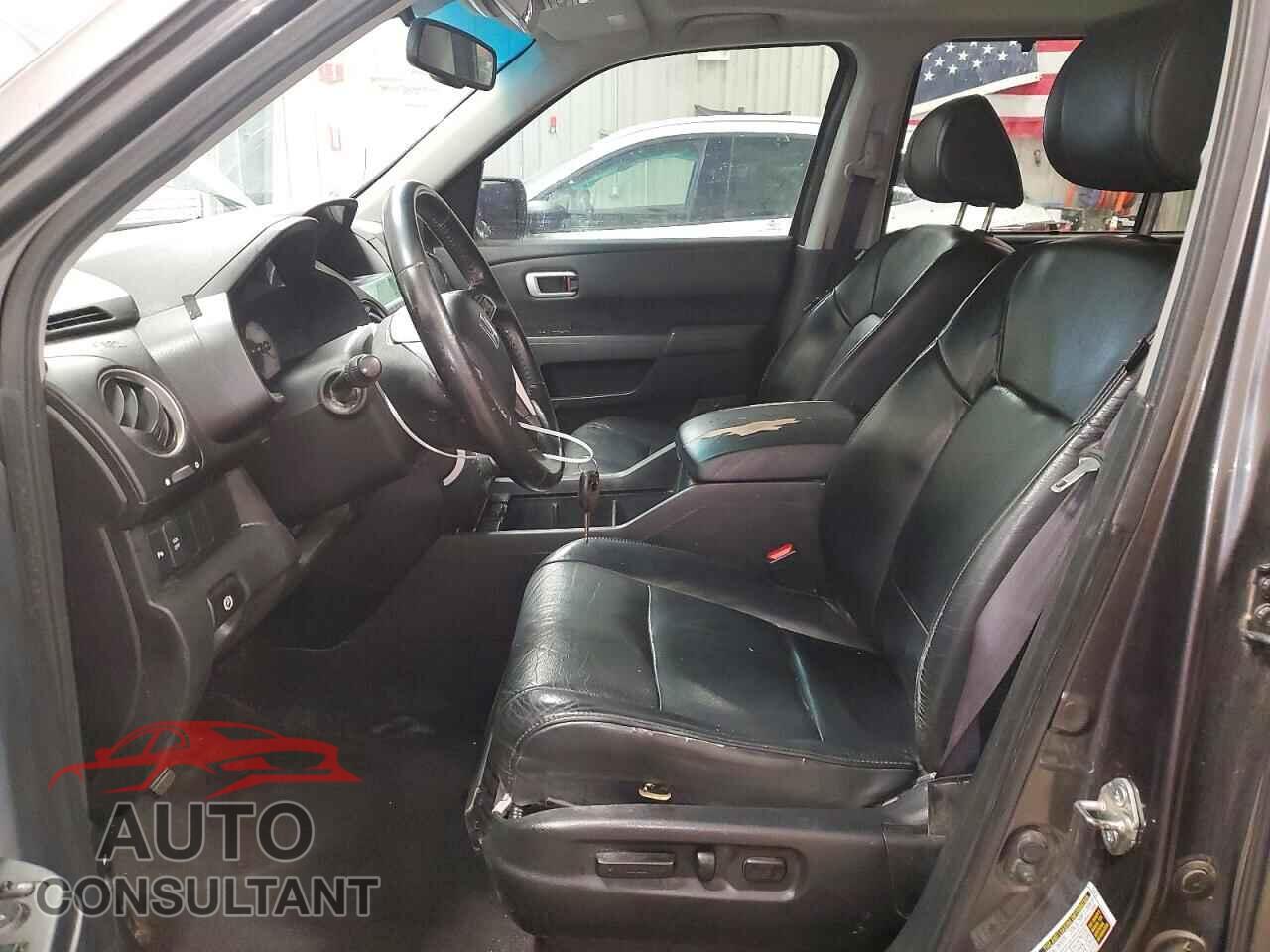 HONDA PILOT 2011 - 5FNYF4H9XBB075482