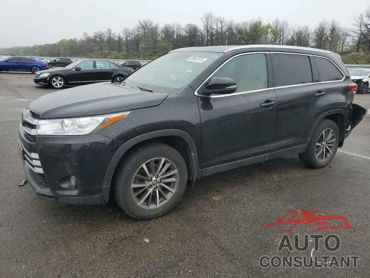 TOYOTA HIGHLANDER 2019 - 5TDJZRFH1KS572240