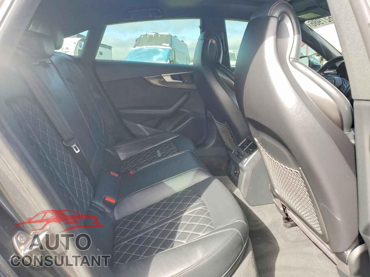 AUDI S5/RS5 2018 - WAUC4CF58JA061708