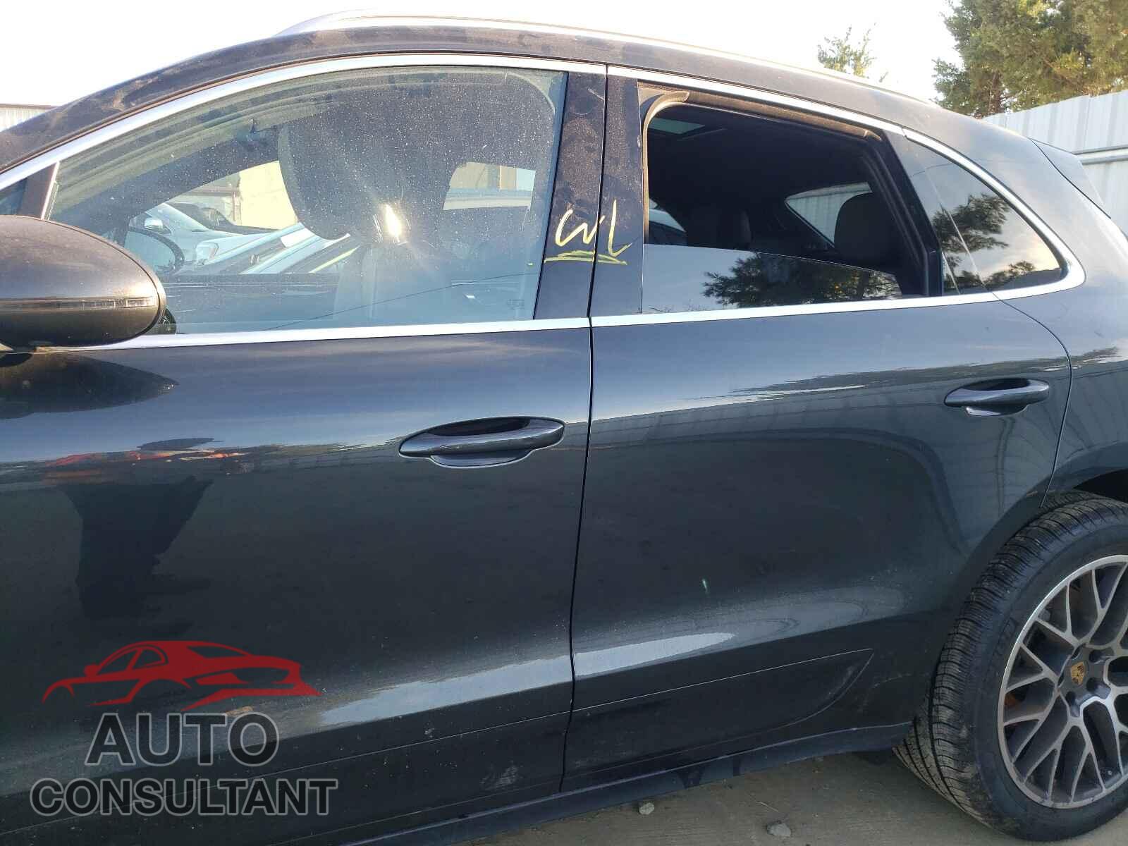 PORSCHE MACAN 2017 - WP1AB2A56HLB19717