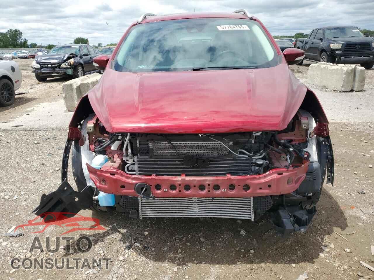 FORD ESCAPE 2017 - 1FMCU9J9XHUF07717