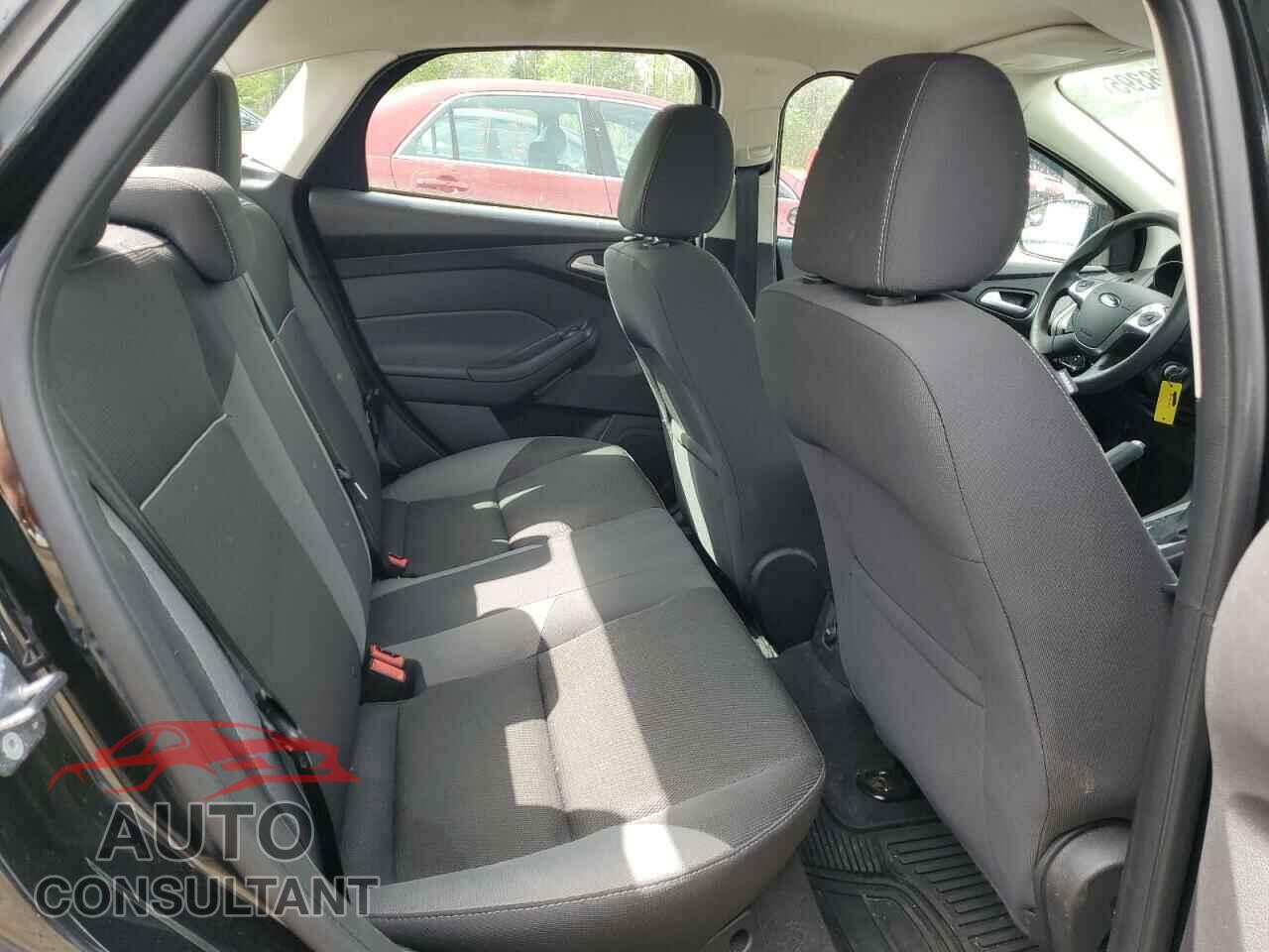 FORD FOCUS 2014 - 1FADP3F29EL384105