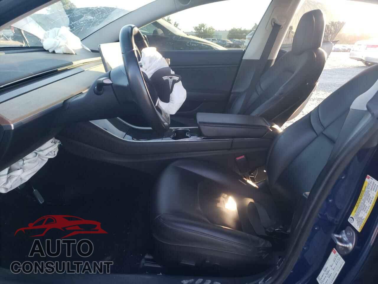 TESLA MODEL 3 2018 - 5YJ3E1EA0JF010522