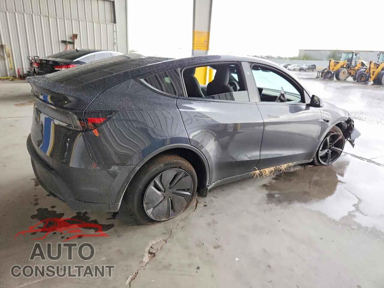 TESLA MODEL Y 2026 - 7SAYGDED2TF643475