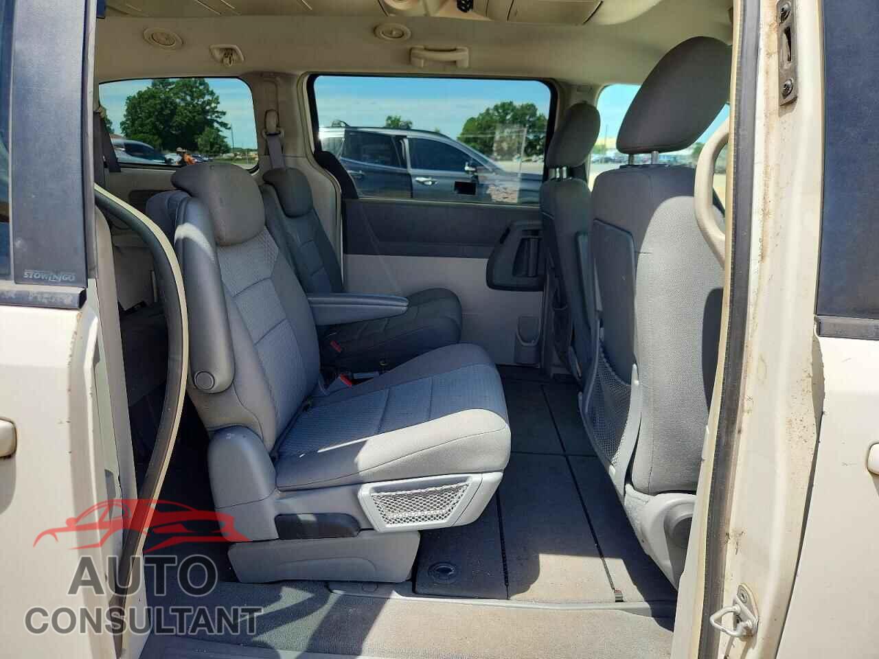 DODGE CARAVAN 2010 - 2D4RN5D15AR203193