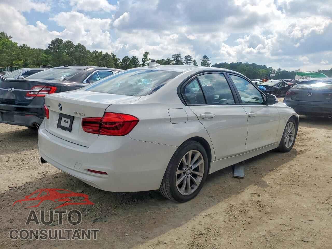 BMW 3 SERIES 2018 - WBA8A3C54JA358767