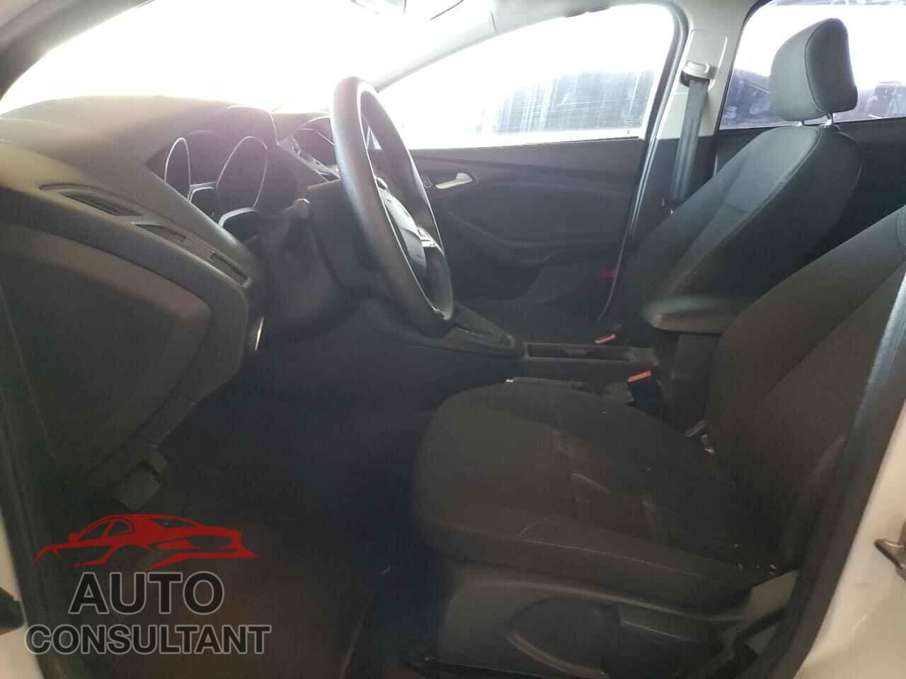 FORD FOCUS 2016 - 1FADP3K22GL254868