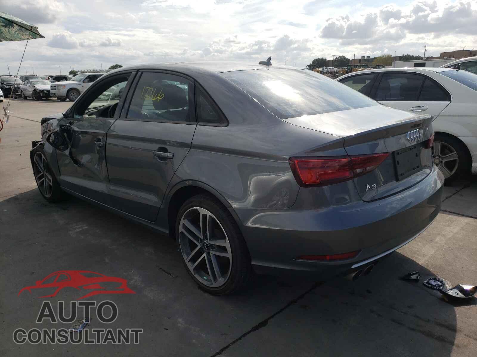 AUDI A3 2018 - WAUAUGFF5J1022064