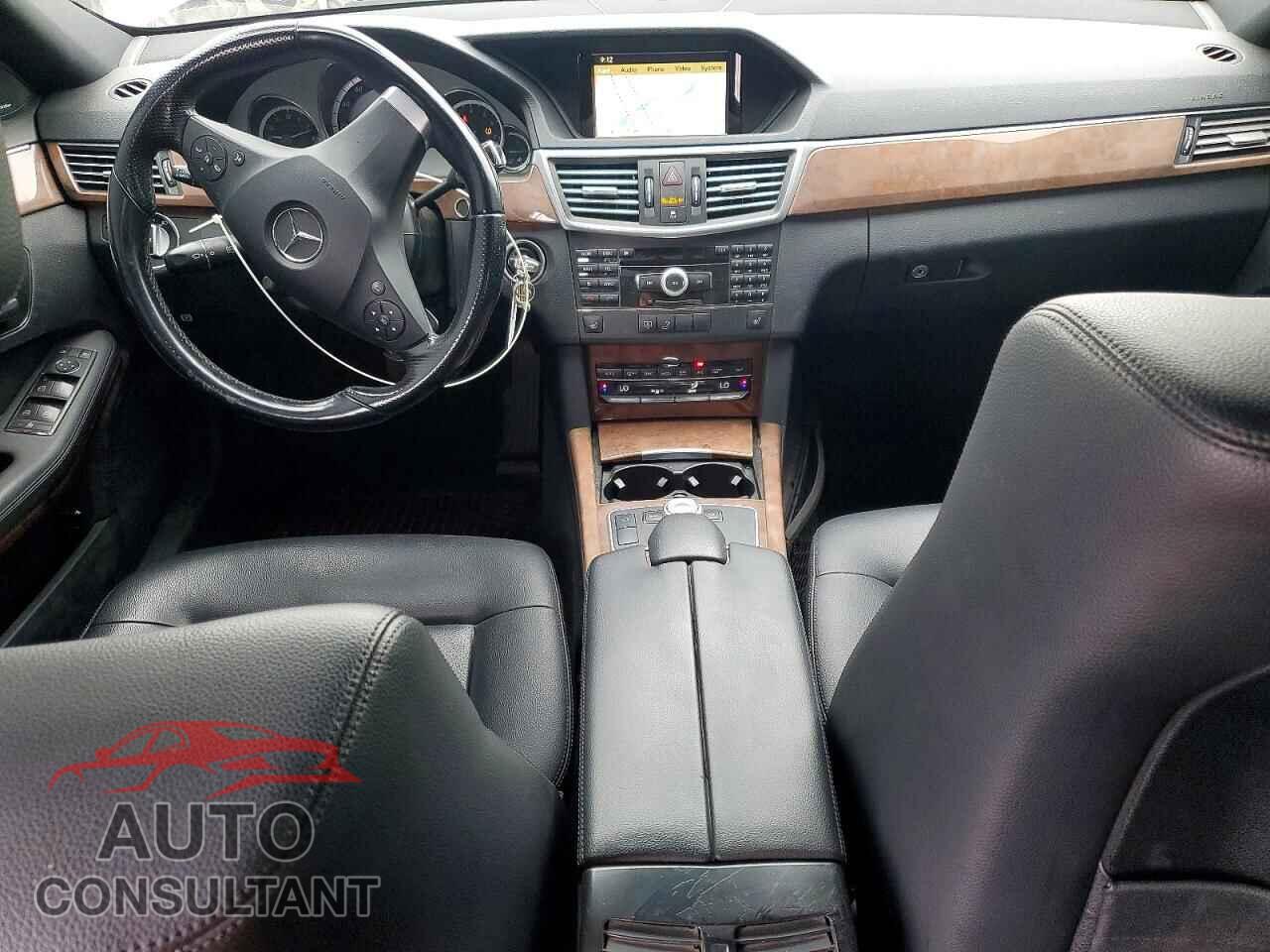 MERCEDES-BENZ E-CLASS 2010 - WDDHF5GB2AA212759