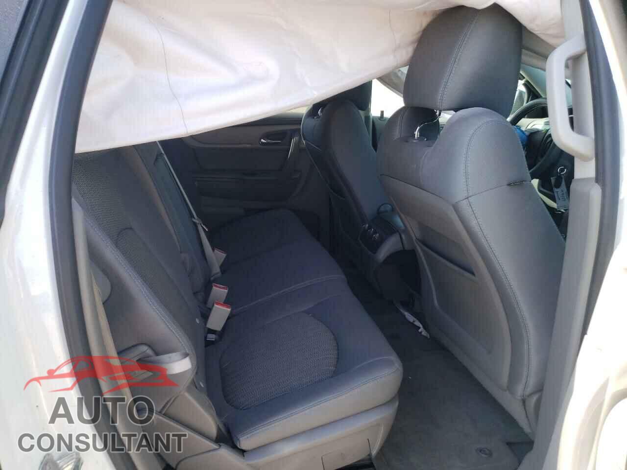 CHEVROLET TRAVERSE 2017 - 1GNKRFED3HJ251296