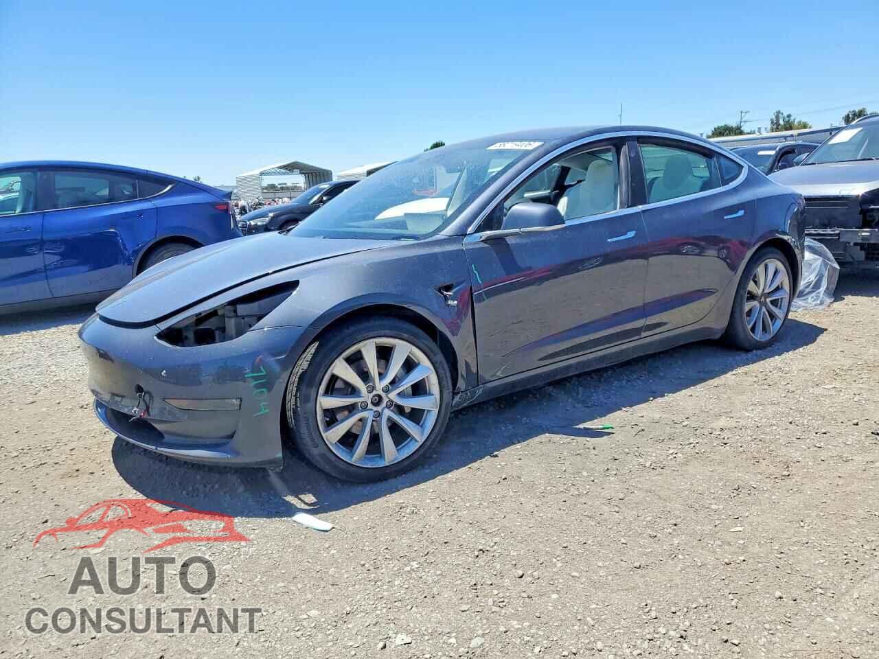 TESLA MODEL 3 2018 - 5YJ3E1EBXJF097239