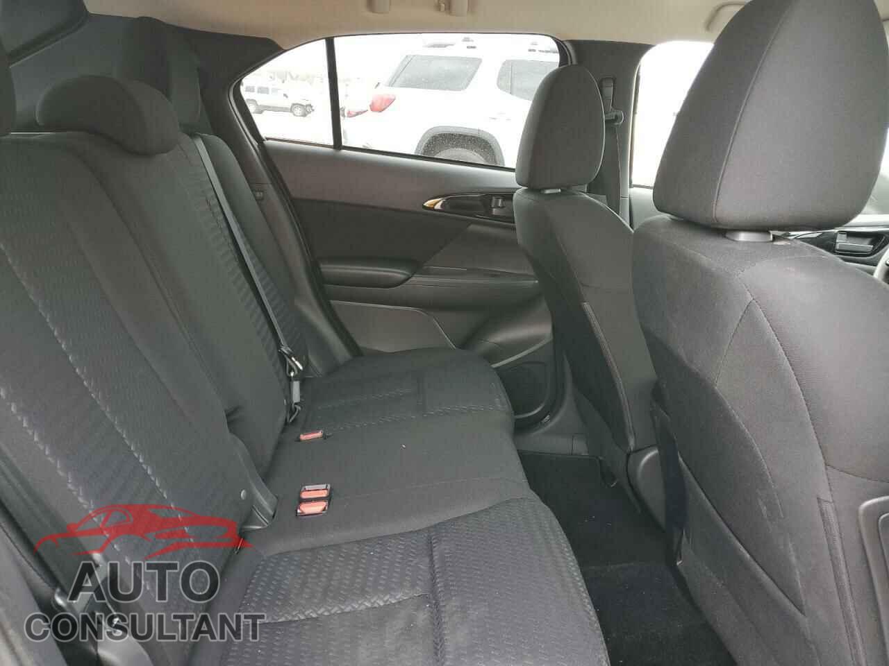 MITSUBISHI ECLIPSE 2024 - JA4ATUAA7RZ00611X