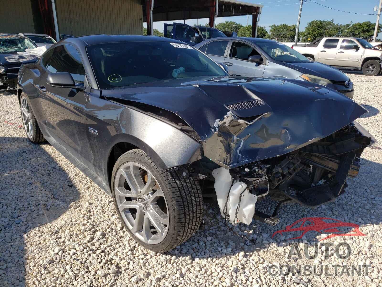 FORD MUSTANG 2019 - 1FA6P8CFXK5105743