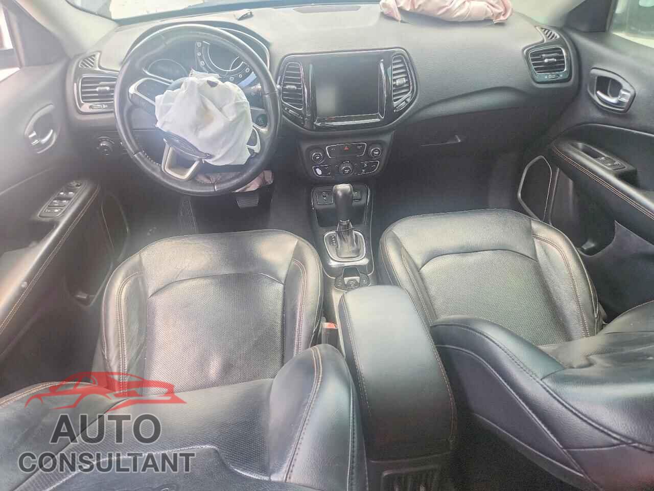 JEEP COMPASS 2019 - 3C4NJCCB4KT788577