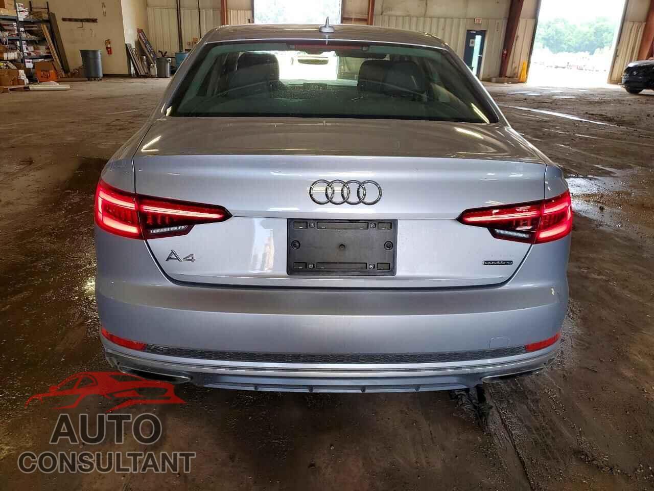 AUDI A4 2019 - WAUDNAF44KA117934
