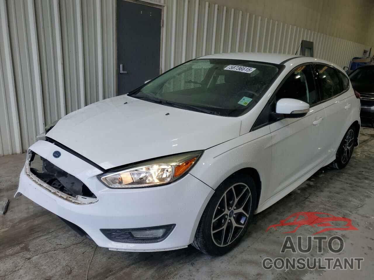 FORD FOCUS 2015 - 1FADP3K26FL252667