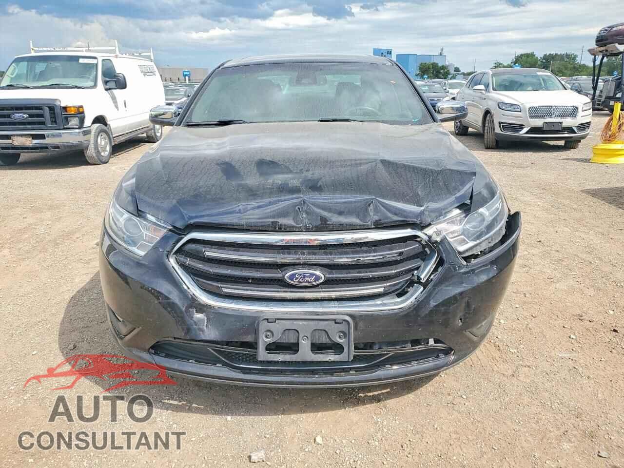FORD TAURUS 2019 - 1FAHP2F81KG115424