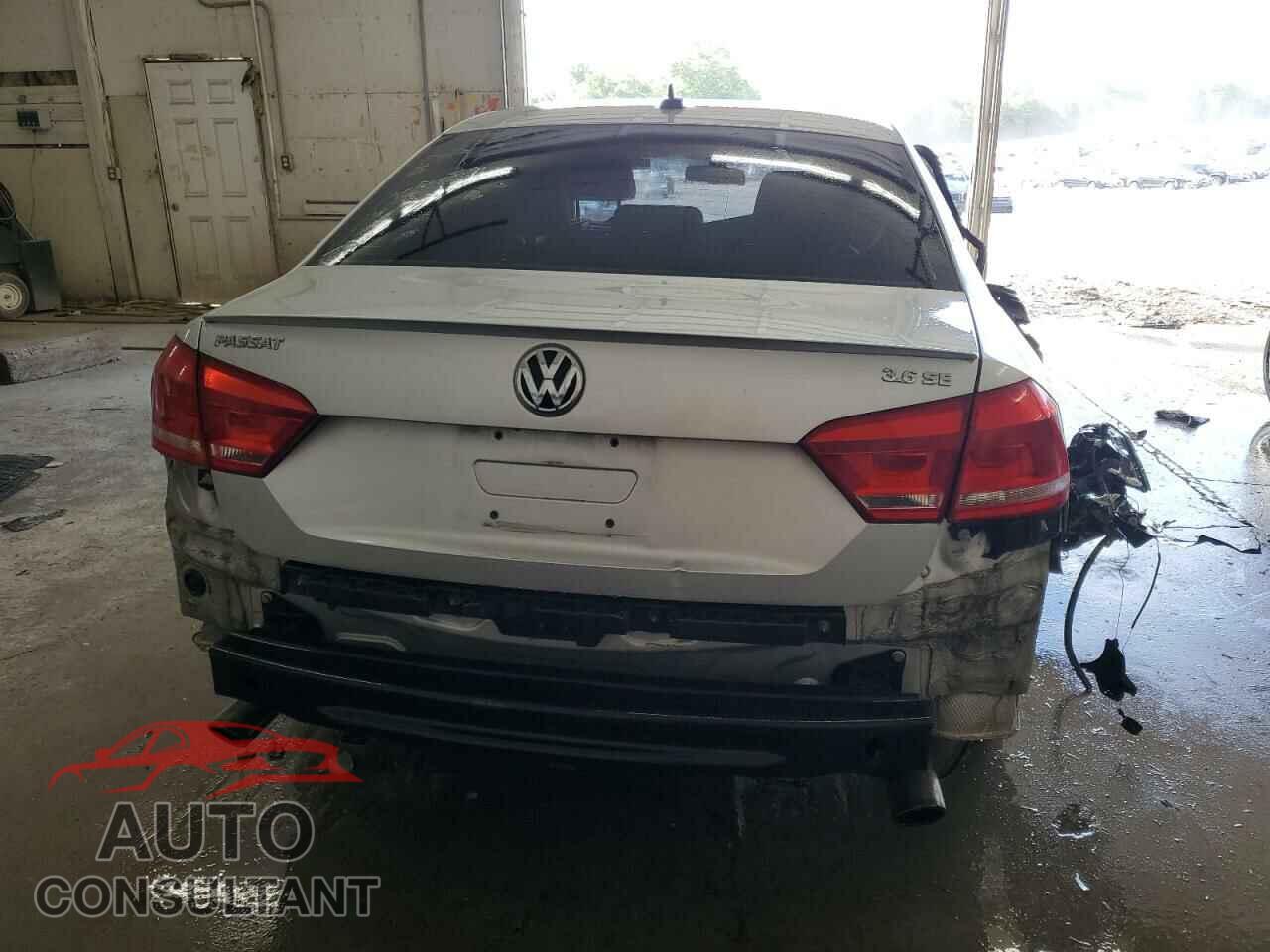 VOLKSWAGEN PASSAT 2012 - 1VWBM7A32CC078360