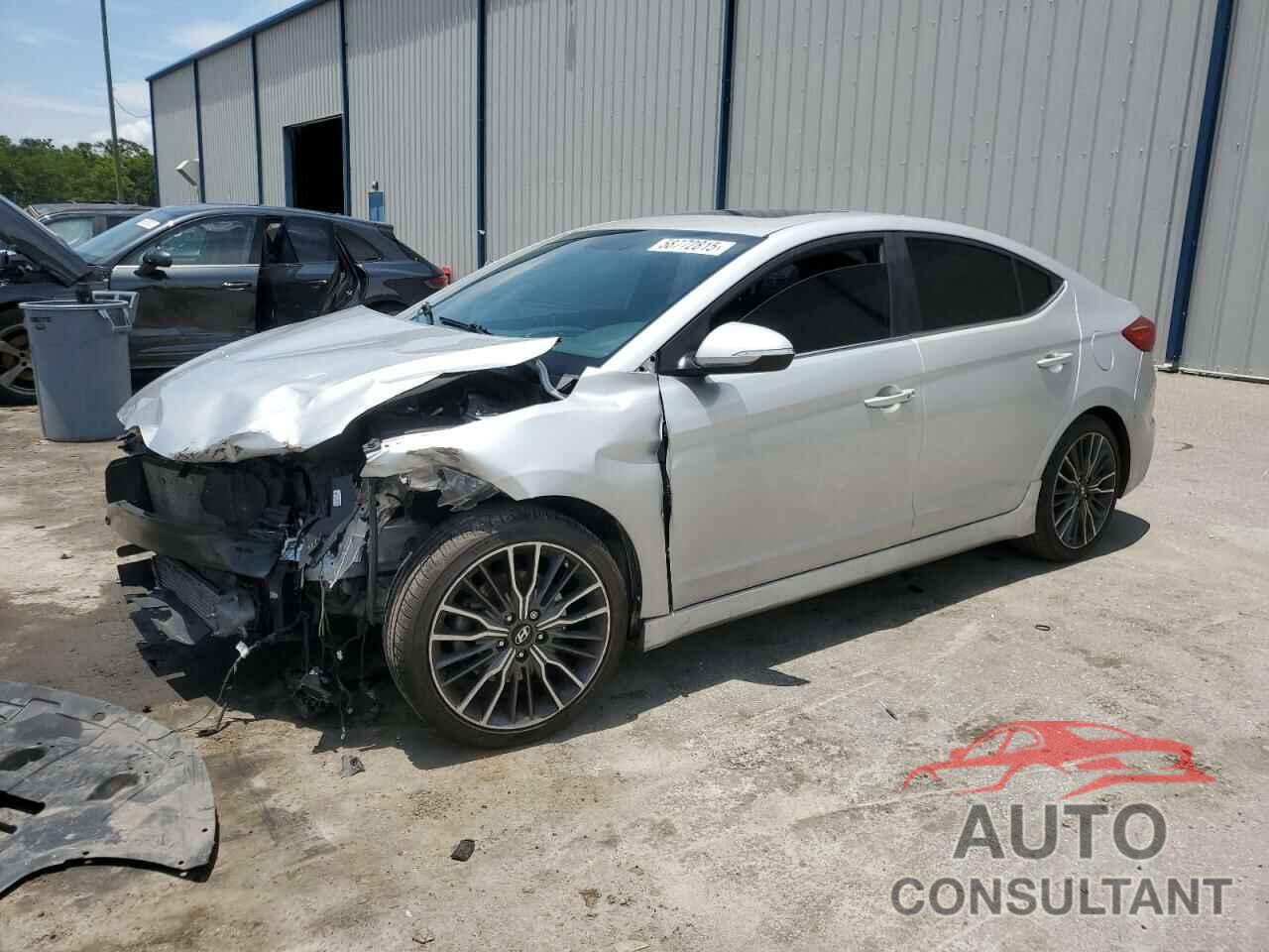 HYUNDAI ELANTRA 2018 - KMHD04LB8JU556486