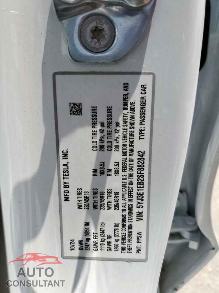 TESLA MODEL 3 2025 - 5YJ3E1EB2SF882842